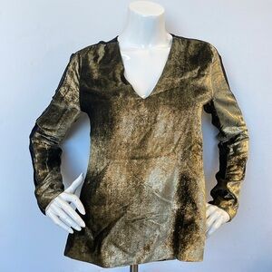 Veronica Beard Crushed velvet V neck top